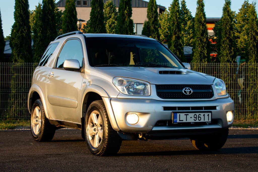 TOYOTA RAV4